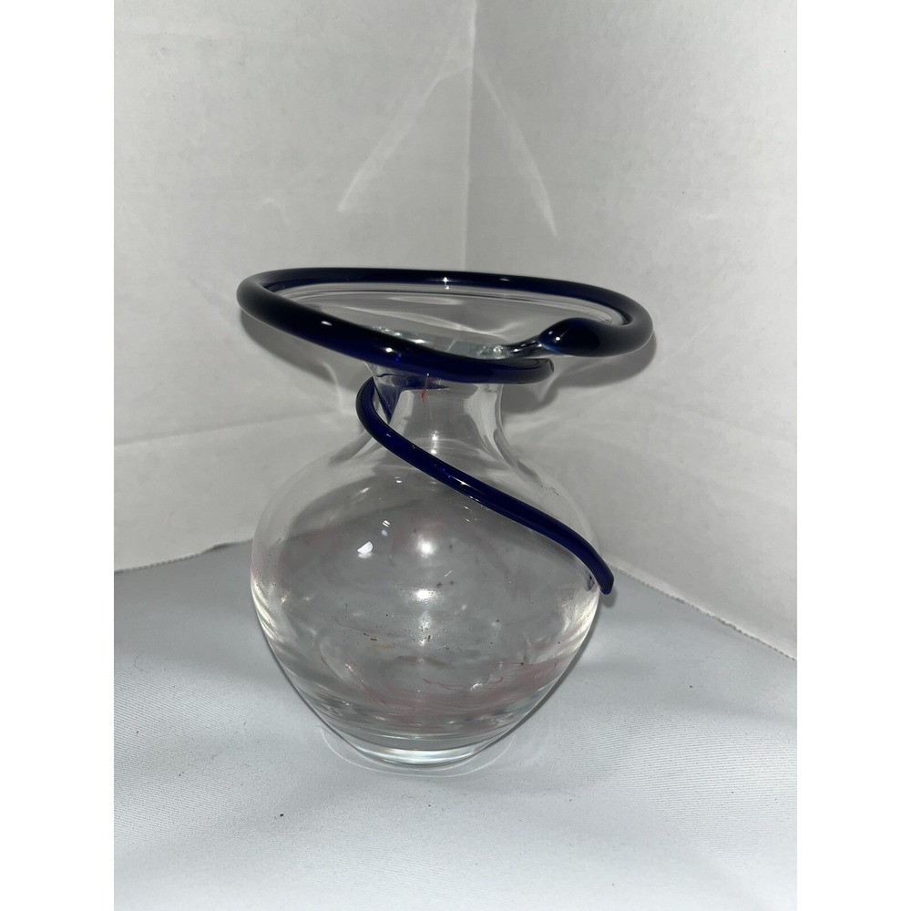 Studio art Glass flower  Vase swirl Blue Glass rim MCM‎ small